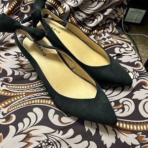 Black Bow kitten heels